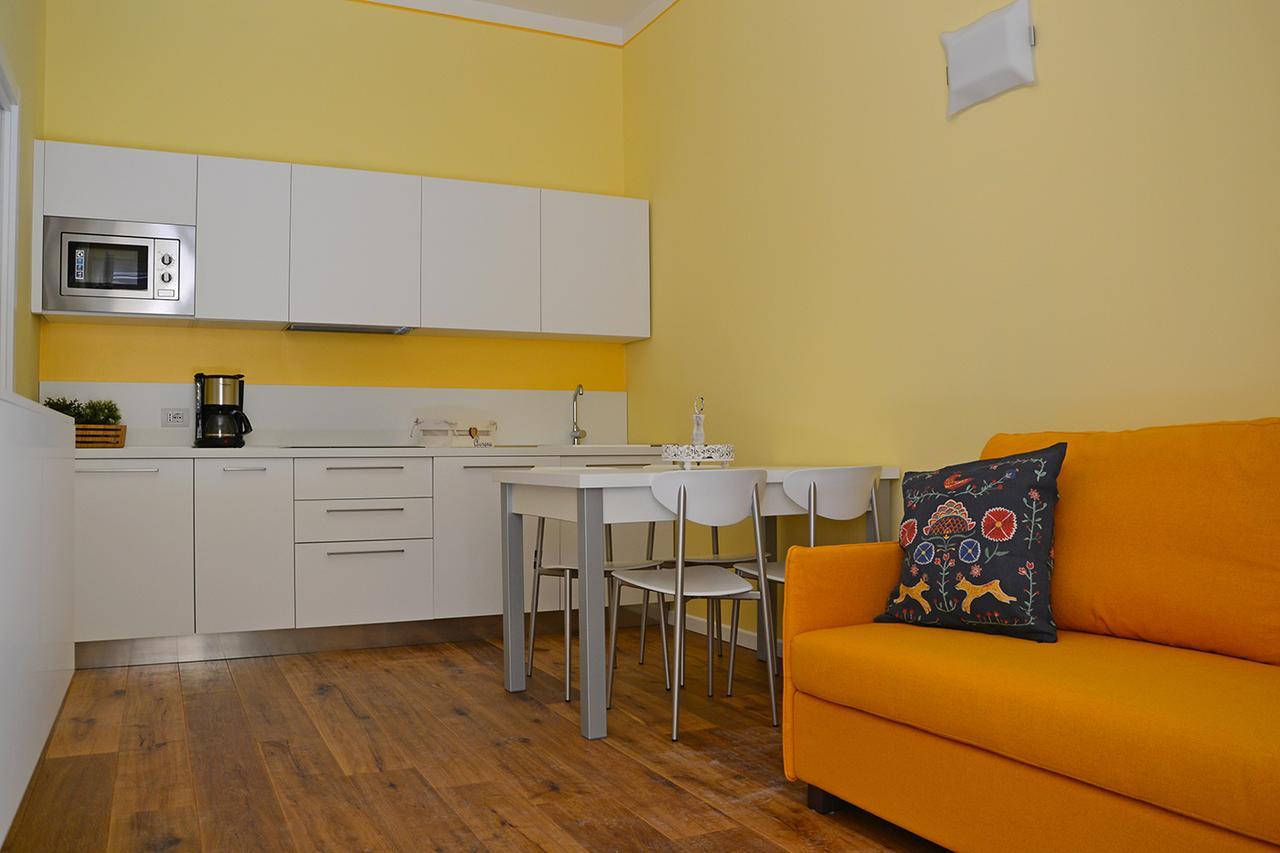 Residenza Diana Apartment ตอสโกลาโน มาแดร์โน ภายนอก รูปภาพ