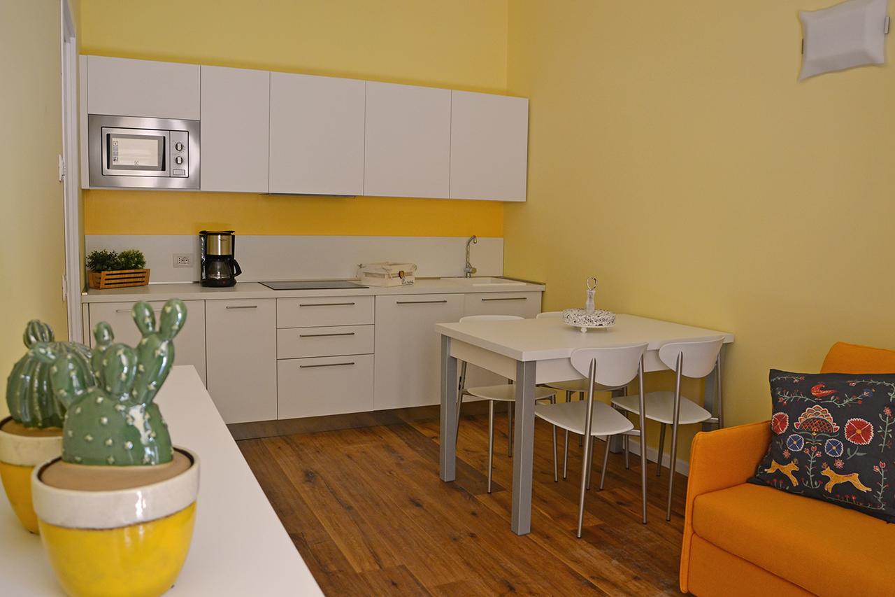 Residenza Diana Apartment ตอสโกลาโน มาแดร์โน ภายนอก รูปภาพ