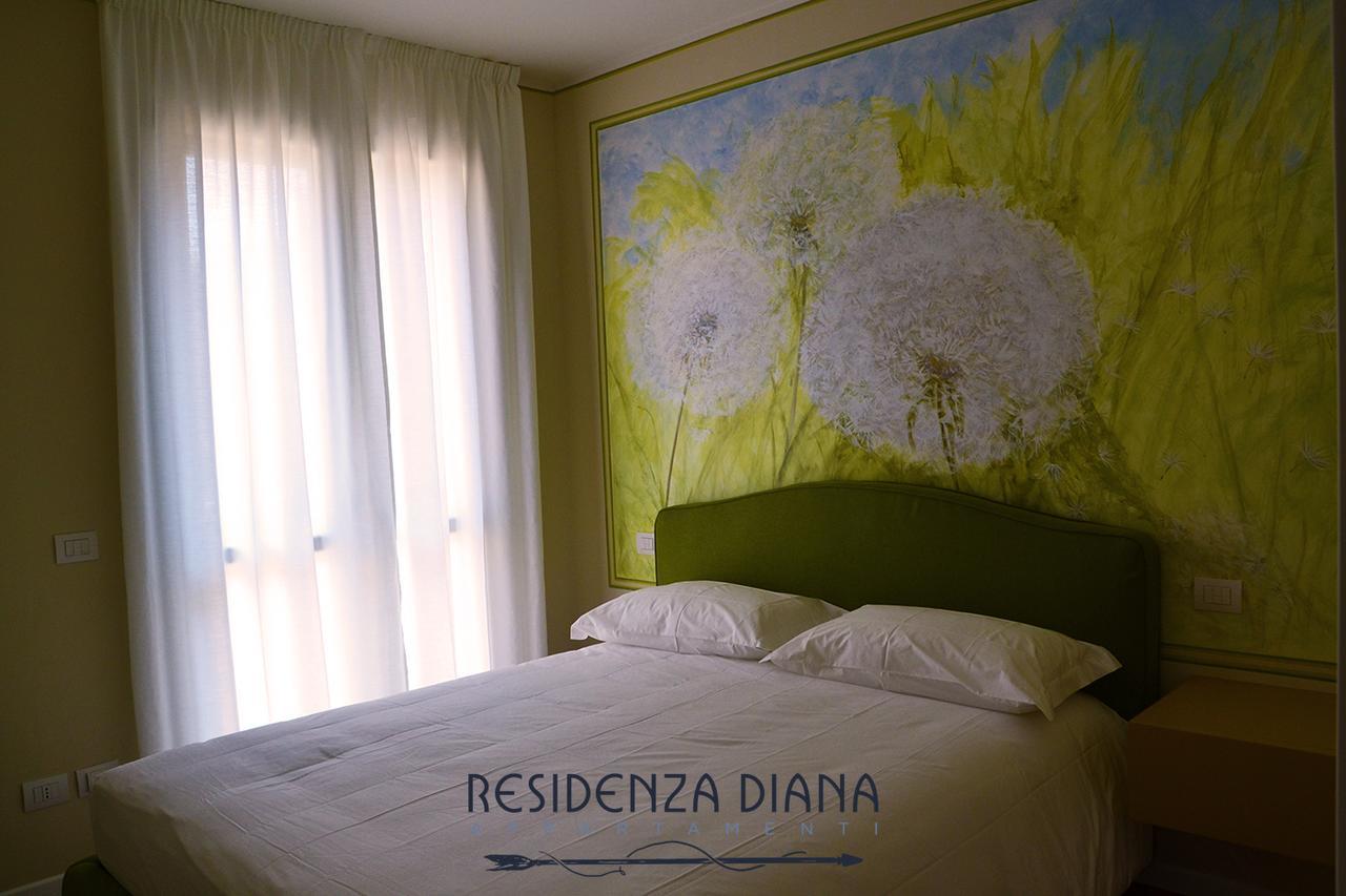 Residenza Diana Apartment ตอสโกลาโน มาแดร์โน ภายนอก รูปภาพ