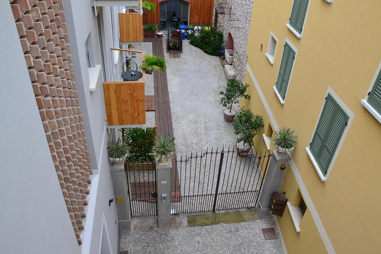Residenza Diana Apartment ตอสโกลาโน มาแดร์โน ภายนอก รูปภาพ